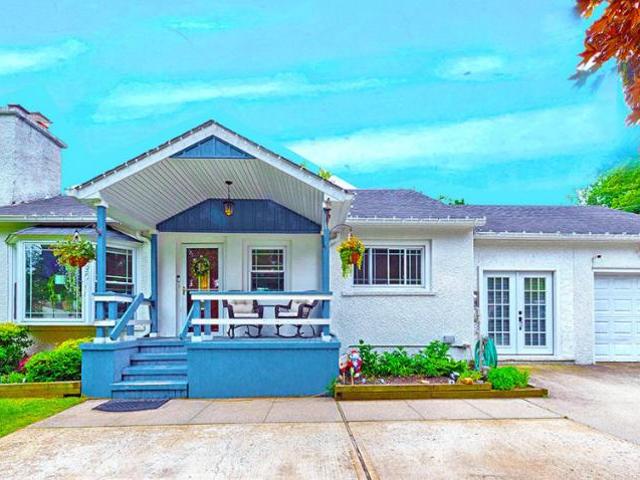 House for sale in Bohemia, New York