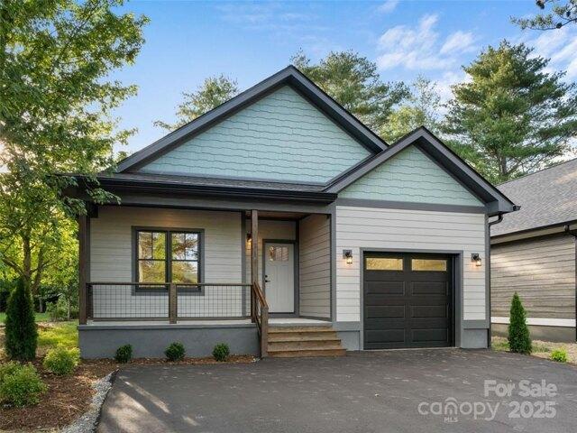 House for sale in Brevard