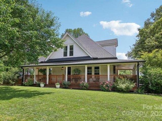 House for sale in Brevard, North Carolina