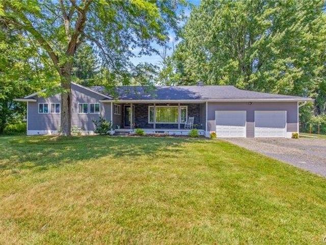 House for sale in Cicero, New York