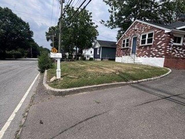 House for sale in Bridgeport, Connecticut