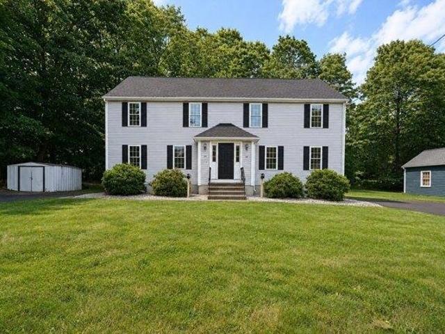 Condo for sale in Bridgewater, Massachusetts