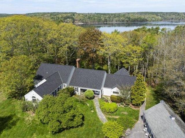 House for sale in Bristol, Maine