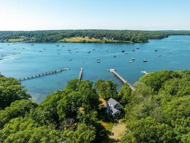House for sale in Bristol, Maine