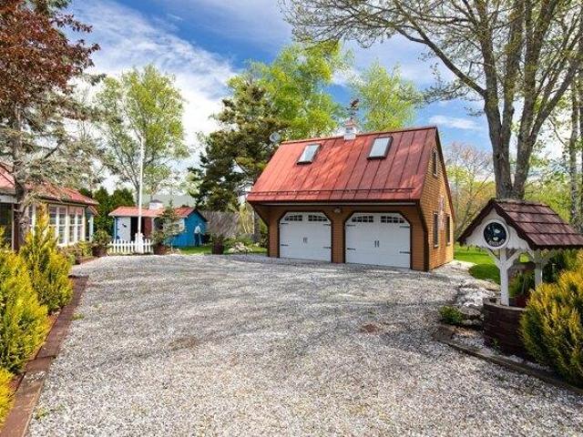 House for sale in Bristol, Maine