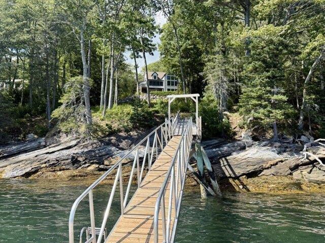 House for sale in Bristol, Lincoln County