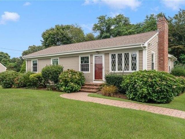 House for sale in Bristol, Bristol County