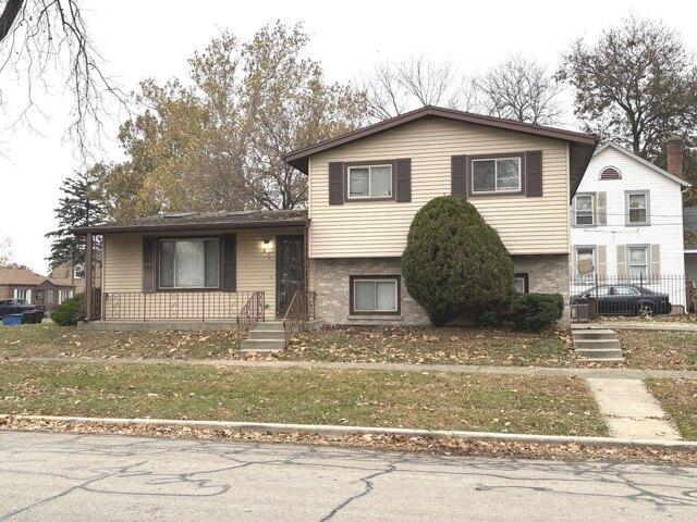House for sale in Broadview, Illinois