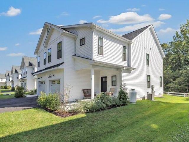House for sale in Brookfield, Connecticut