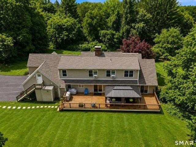 House for sale in Brookfield, Connecticut