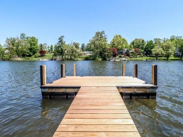 House for sale in Brookfield, Connecticut