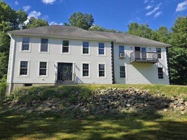 House for sale in Brookfield, Massachusetts