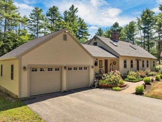 House for sale in New Hampshire