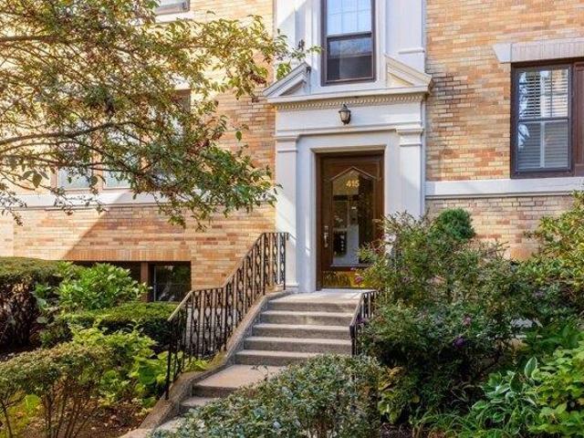 Condo for sale in North Brookline, Brookline