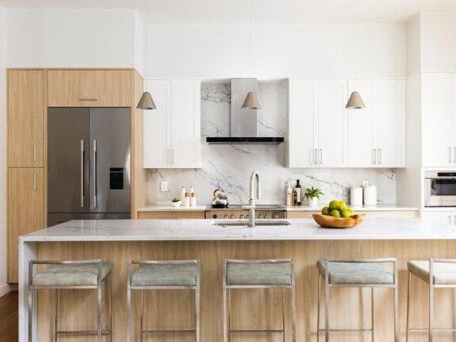 Condo for sale in North Brookline, Brookline