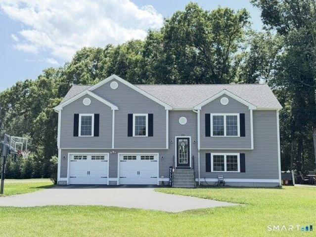 House for sale in Brooklyn, Connecticut