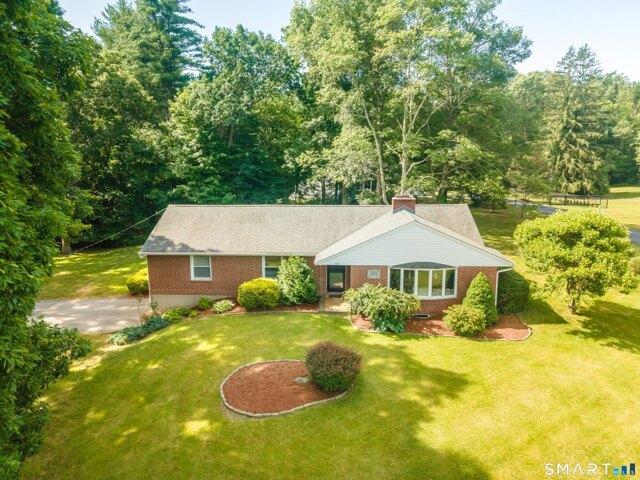 House for sale in Brooklyn, Connecticut