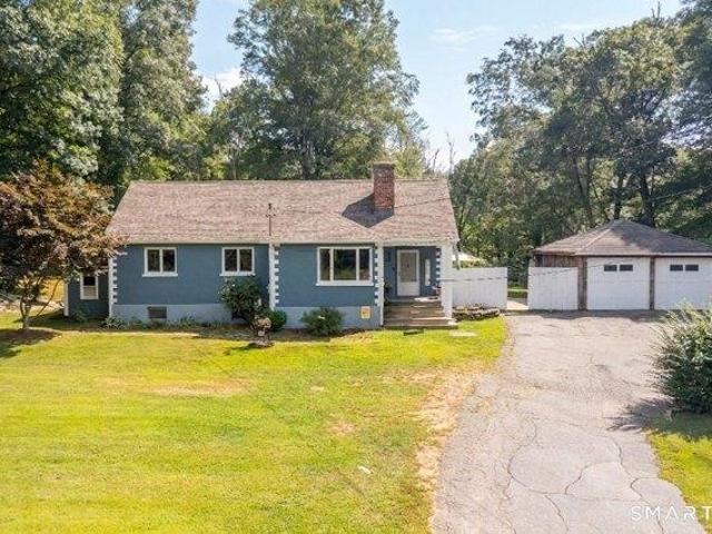 House for sale in Brooklyn, Connecticut
