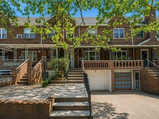 House for sale in Arverne, New York