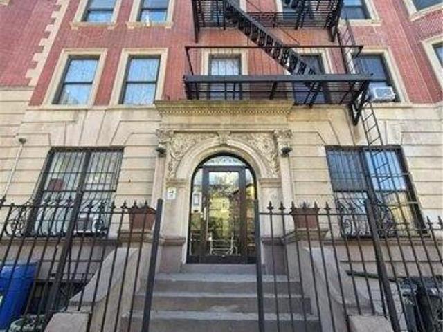 Condo for sale in Arverne, New York