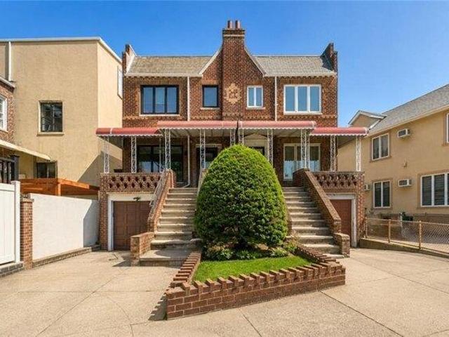 House for sale in Arverne, New York