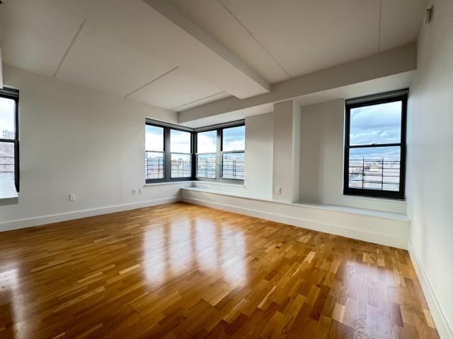 Apartment for rent in Arverne, New York