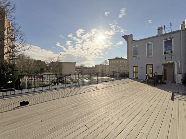 Townhouse for rent in Brooklyn