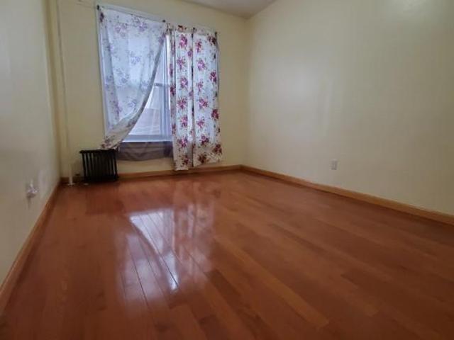 Townhouse for rent in Brooklyn