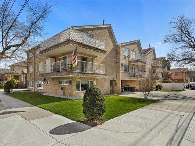 Condo for sale in Arverne, New York