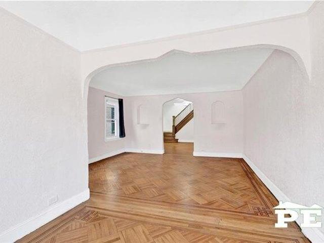 House for sale in Arverne, New York