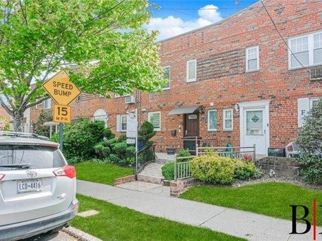House for sale in Arverne, New York