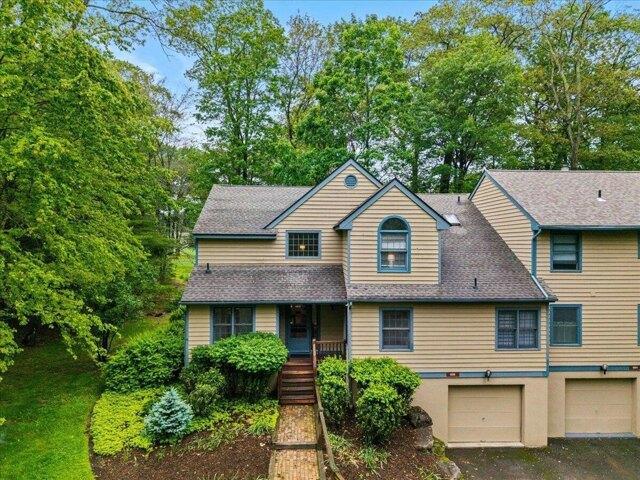 House for sale in Buck Hill Falls