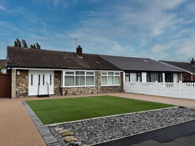 Bungalow for sale in Greystone Heath, Warrington