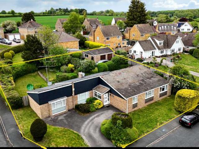 Bungalow for sale in Barton Stacey, Hampshire
