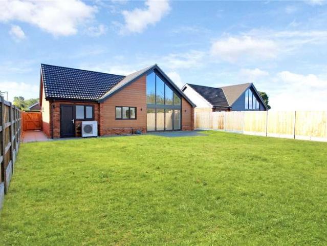 Bungalow for sale in Fritton, South Norfolk
