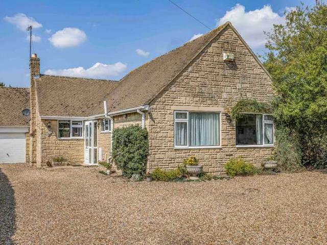 Bungalow for sale in Pamington, Gloucestershire