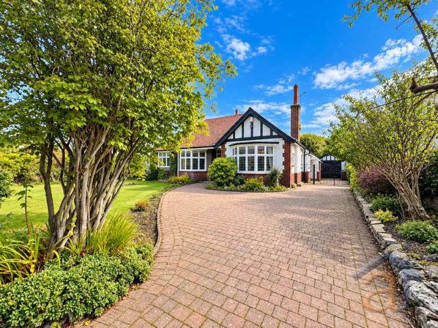 Bungalow for sale in Southport, Sefton