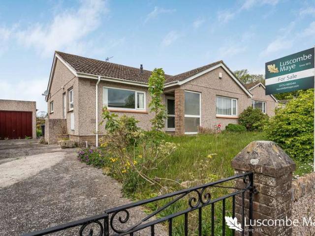 Bungalow for sale in Strode, Devon
