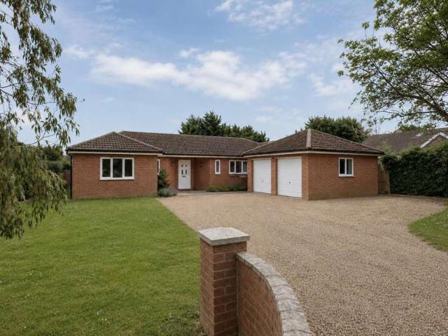 Bungalow for rent in Chedburgh, Suffolk