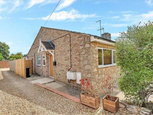 Bungalow for sale in Olney
