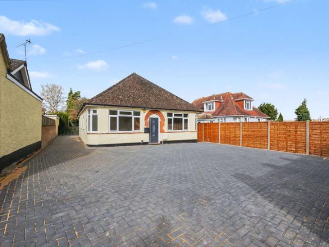 Bungalow for sale in Wigmore, Gillingham