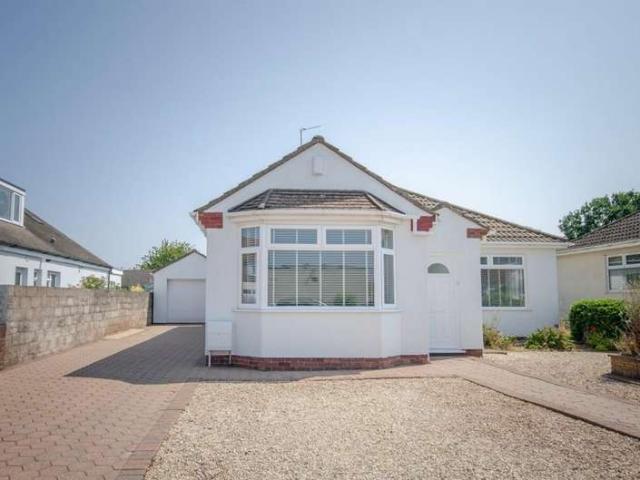 Bungalow for sale in Downend, South Gloucestershire