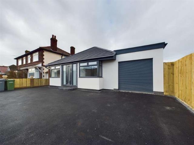 Bungalow for sale in Moreton, Carr Houses