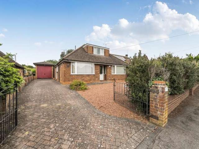 Bungalow for sale in Earley
