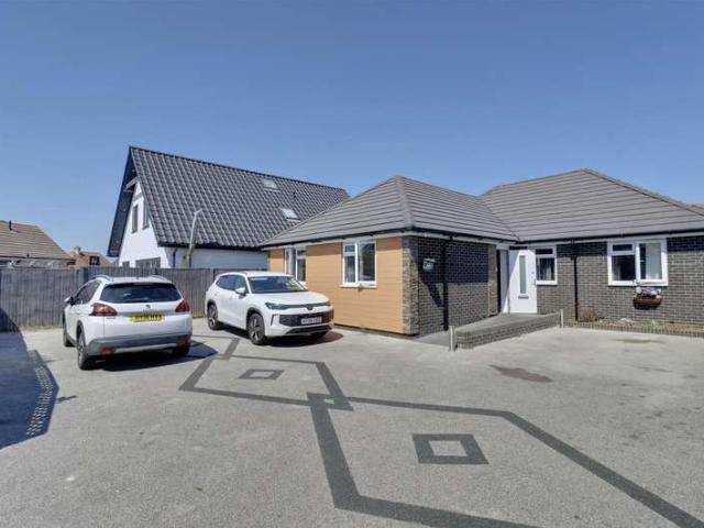 Bungalow for sale in Spring Vale, Hampshire