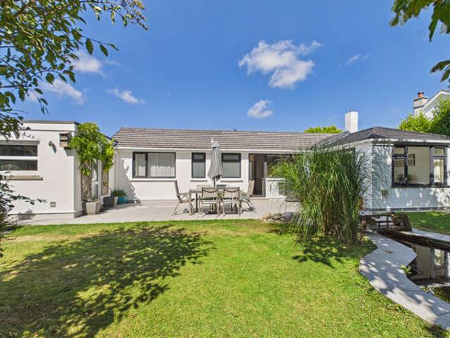 Bungalow for sale in Reawla, Carnhell Green