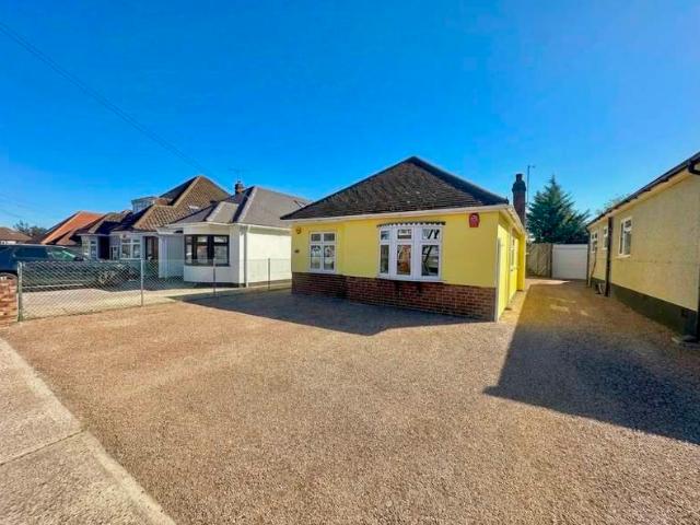 Bungalow for sale in Harold Hill, Greater London
