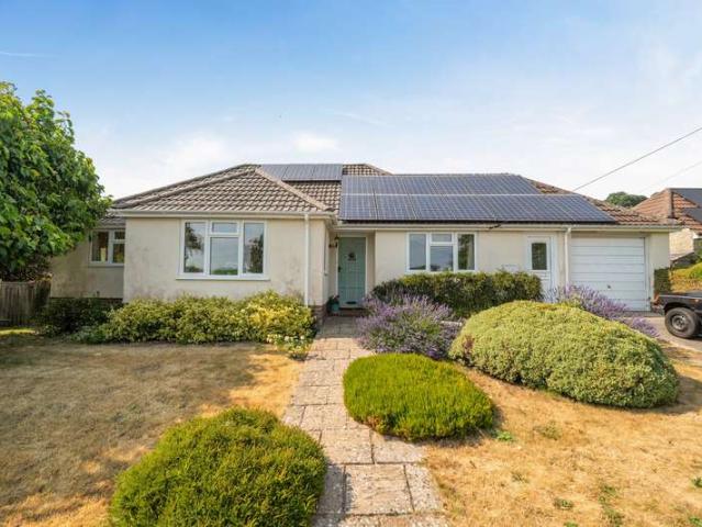 Bungalow for sale in St James, Shaftesbury