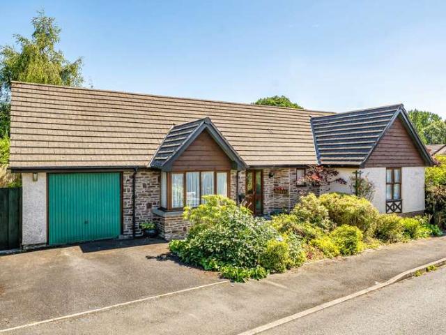Bungalow for sale in Llanyre, Newbridge-on-wye
