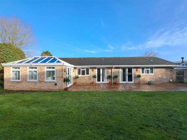 Bungalow for sale in Burnham-on-Sea and Highbridge, Burnham-on-sea